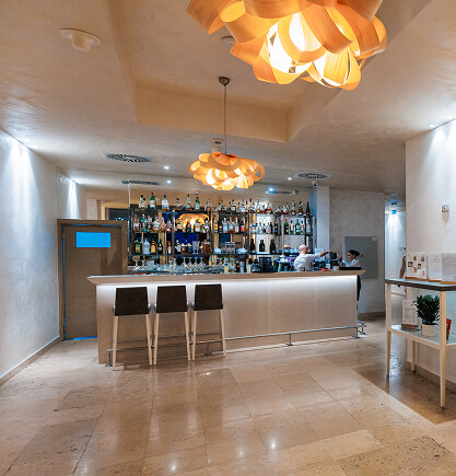 Dining bars